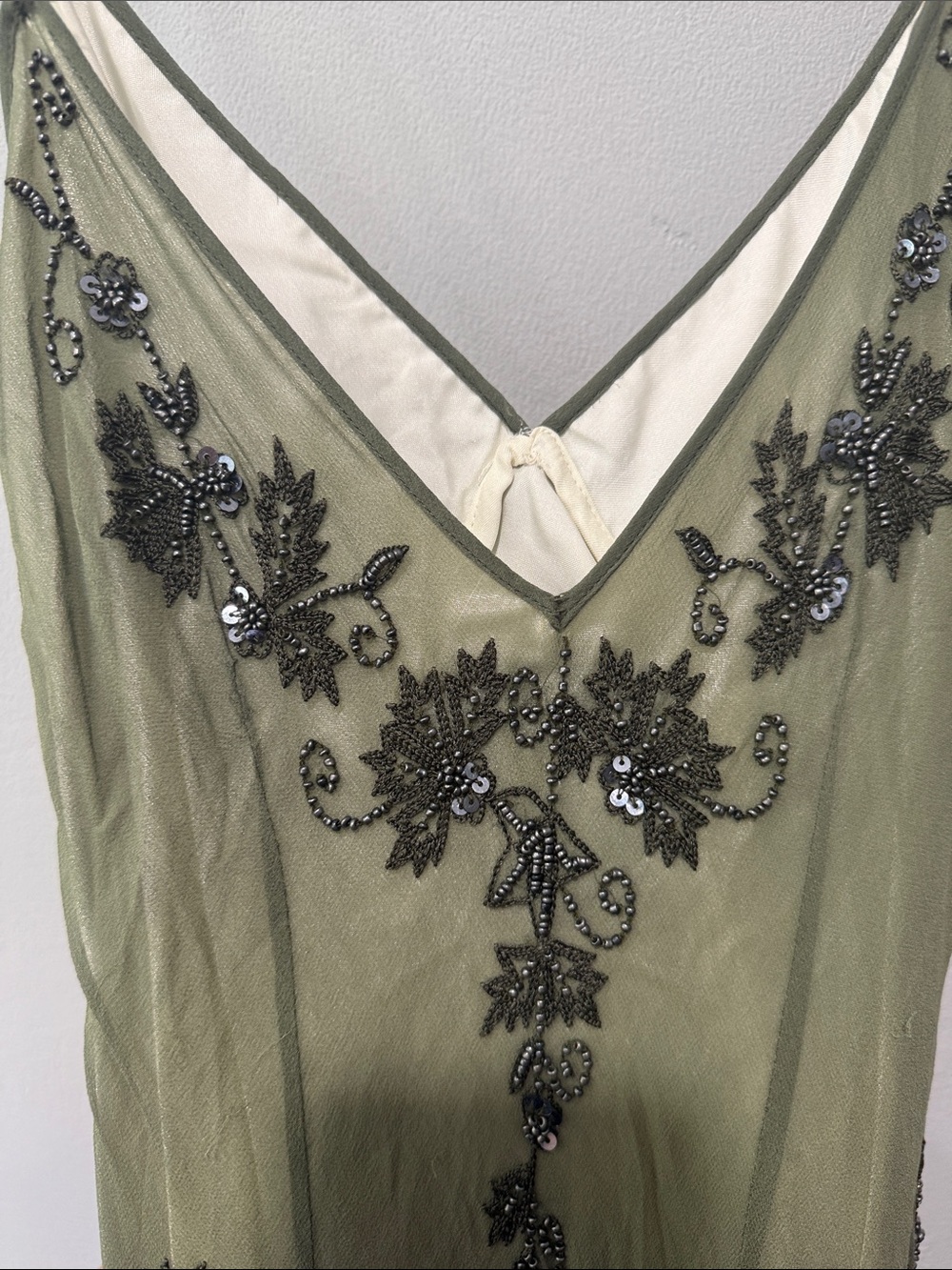 Papell Boutique Vintage Olive Green Embroidered V-Neck Midi Dress Size 8 Petite - Picture 6 of 14